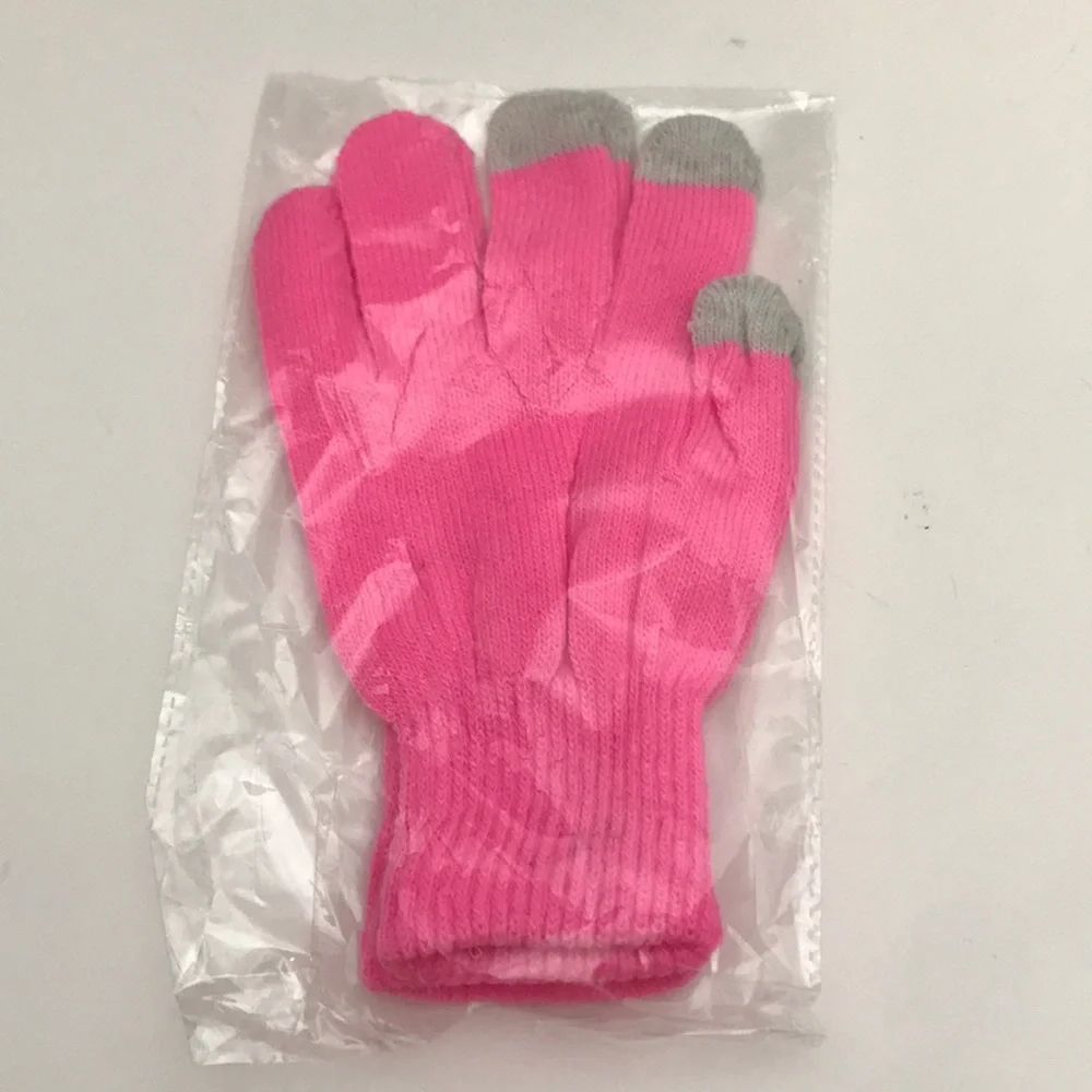 NEW Pink Touchscreen Knit Gloves